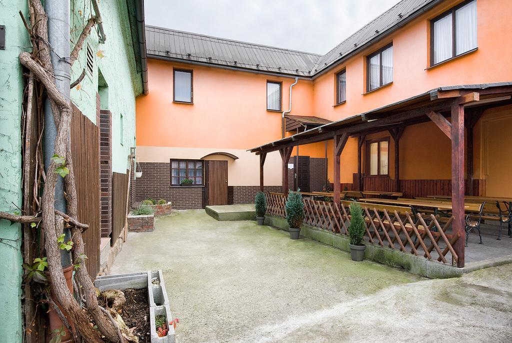 Penzion Ostrava-Levne Ubytovani Luaran gambar
